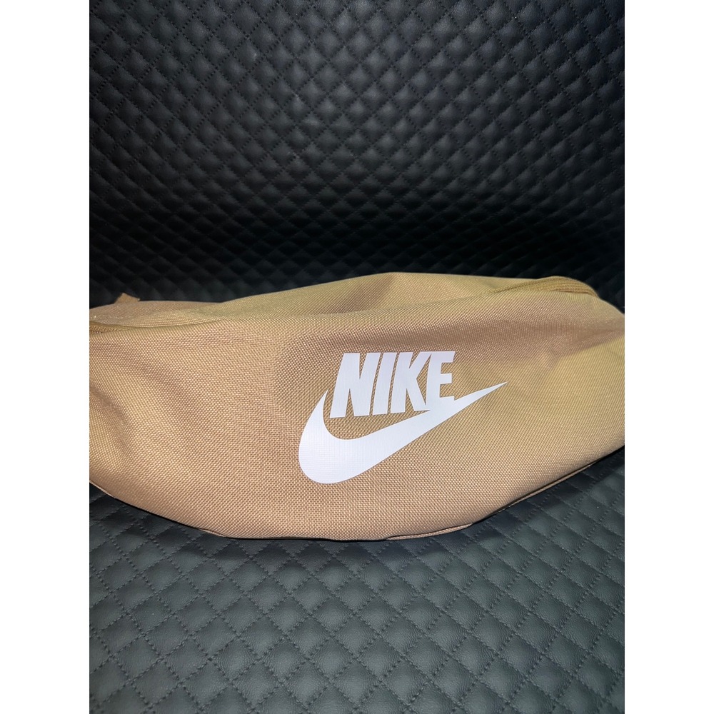 Nike Heritage Fanny Pack Tan Khaki Waist Bag Crossbody Hip Pack DB0490-258 NEW